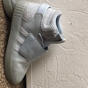 light blue adidas tubulars 6.5